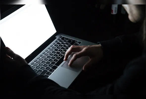 Atitudes tratadas como “brincadeira” nas redes sociais podem configurar crime e gerar punições na Justiça