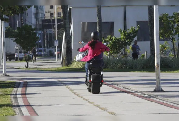 Ciclomotor: veículo deve estar emplacado e licenciado