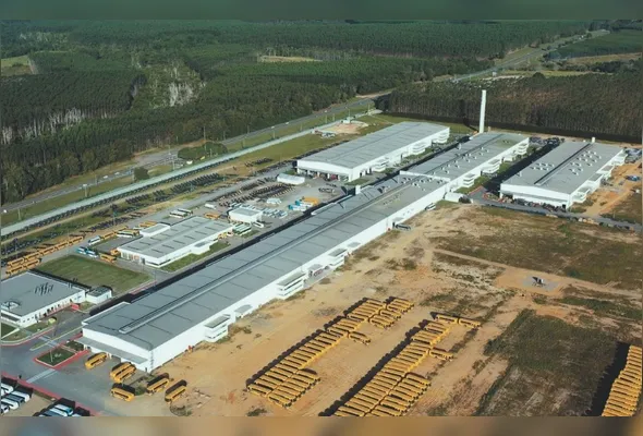 Unidade da Marcopolo no Estado