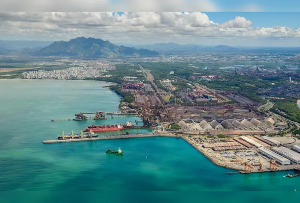 Complexo da Vale em Tubarão recebe constantemente investimentos em melhorias. Uma das novas instalações é a usina de briquete verdade, já ativa