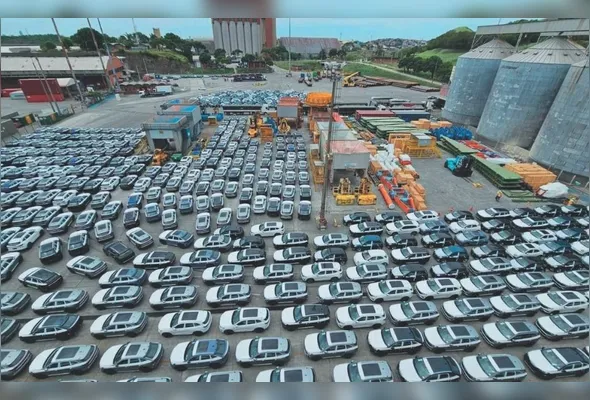 Carros no terminal portuário de Vila Velha: previsão é que o Estado atraia uma montadora nos próximos anos
