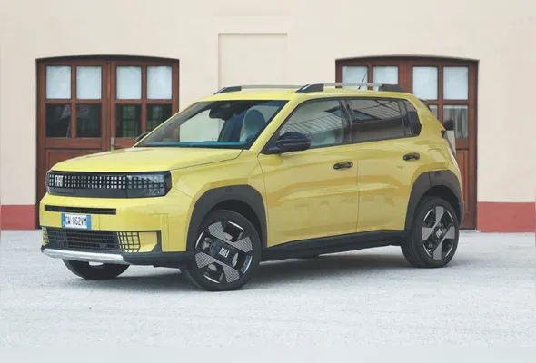 Fiat Panda, sucesso da marca na Europa, e vai servir de base para o novo Argo que chega ao Brasil em 2026