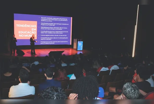 Palestra foi realizada no Sesi de Jardim da Penha, em Vitória, onde foi debatida a qualidade na gestão escolar