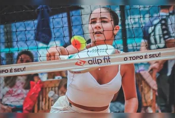 Torneio de beach tennis