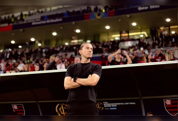 Jorge Jesus, Dorival e agora Filipe Luís? Flamengo repete cenários e vive incerteza