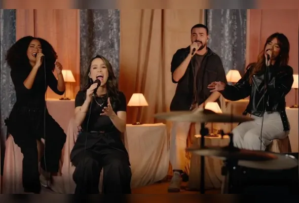 Lílian descreve a participação do grupo O Canto das Igrejas como primorosa, um privilégio e uma alegria imensa para ela.