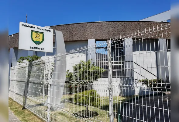 Fachada da Câmara da Serra