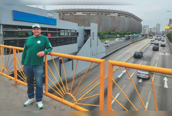 Denis Schlecht durante passeio turístico por Lima antes da decisão
