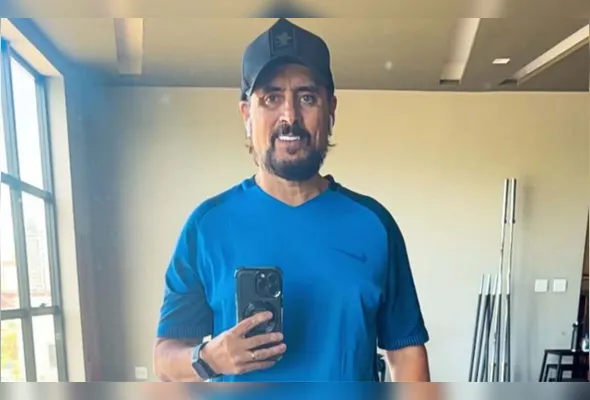 Aos 55 anos, ele fazia dupla com Maurício, e ambos eram irmãos de Chitãozinho e Xororó.