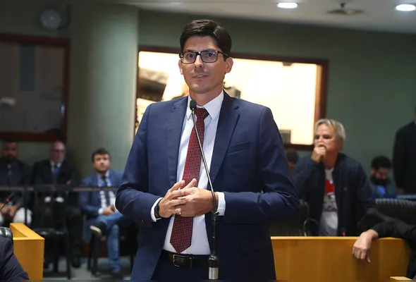 Mazinho dos Anjos está de saída do PSDB