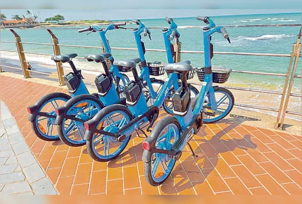 Patinetes elétricos em Guarapari: em áreas com pedestres e calçadas, eles  só podem trafegar a até 6 km/h