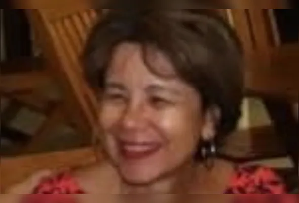 Sílvia Rachel Chiabai celebra o lançamento de “Papéis Picados 2”, sua nova coletânea de reflexões e memórias