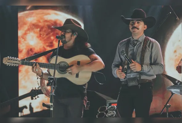 A dupla João Nelore e Texano é uma das atrações do  Castelo Country Festival, que acontece de sexta-feira (12) a domingo (14)