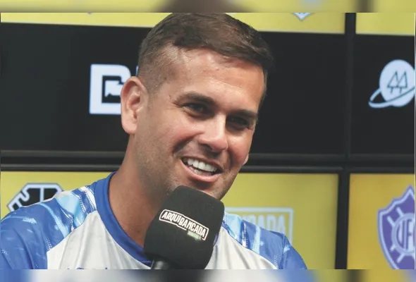 Rafael Soriano é o técnico Alvianil