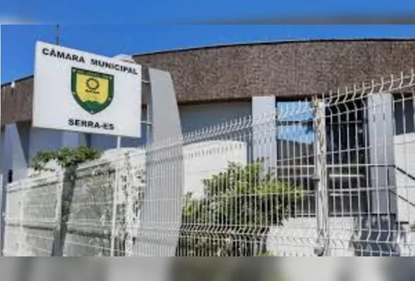 Fachada da Câmara da Serra