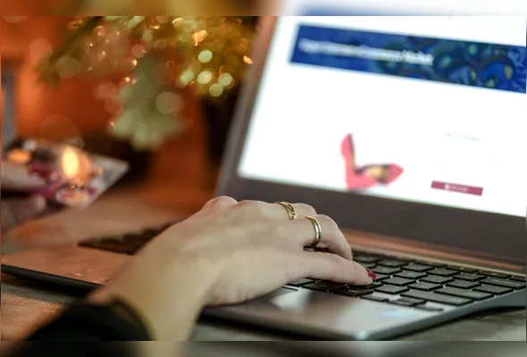 Imagem ilustrativa da imagem Um clique errado pode acabar com suas compras de Natal