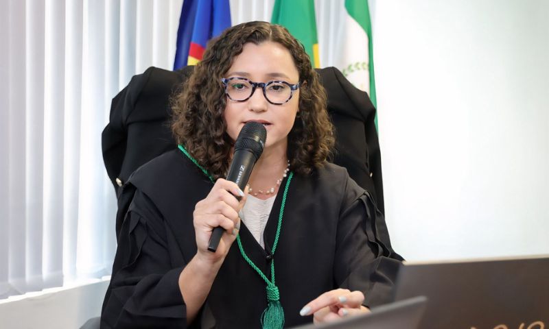 O que sustenta uma vida? A trajetória de Débora mostra que o Estado ...