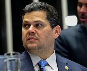 Imagem ilustrativa da imagem Não existe risco de nova interrupção no espaço aéreo de SP, diz diretor da Anac