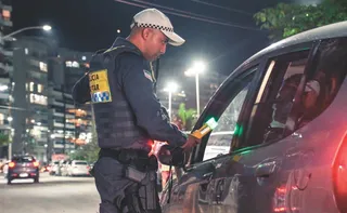 Imagem ilustrativa da imagem 256 motoristas são multados em estradas federais por ultrapassagens fora da lei