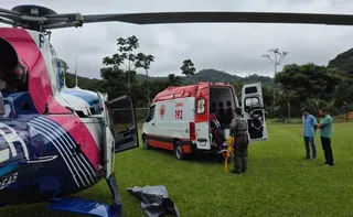 Imagem ilustrativa da imagem Adolescente sofre amputação da perna após acidente entre carro e moto no ES