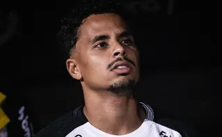 Imagem ilustrativa da imagem Allan critica formação no futebol brasileiro