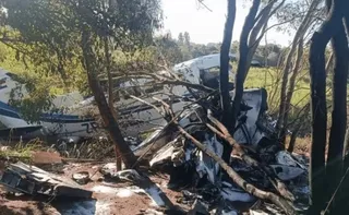 Imagem ilustrativa da imagem Avião com R$ 15 milhões em espécie cai no Paraguai e moradores saqueiam dinheiro