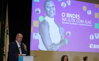 Imagem ilustrativa da imagem BNDES reduz taxa de juros em empréstimos para mulheres de cooperativas