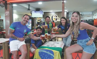 Imagem ilustrativa da imagem Bares e restaurantes se preparam para atrair torcedores durante a Copa do Mundo
