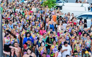 Imagem ilustrativa da imagem Bloco Bote Fé anima a folia católica em Marataízes