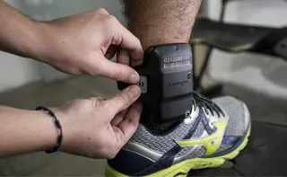 Imagem ilustrativa da imagem Câmara aprova uso obrigatório de tornozeleira para agressores de mulheres