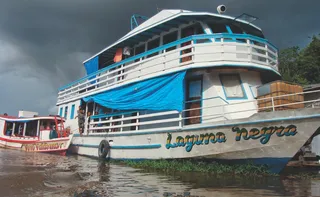 Imagem ilustrativa da imagem Campanha arrecada remédios para Barco-Hospital Laguna Negra