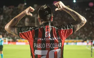 Imagem ilustrativa da imagem Com homenagem a Wagner Moura, Vitória vence Atlético-MG em casa por 2 a 0