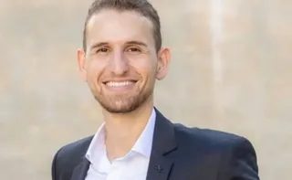 Imagem ilustrativa da imagem Engenheiro morre horas após casamento em Goiânia; família aguarda perícia