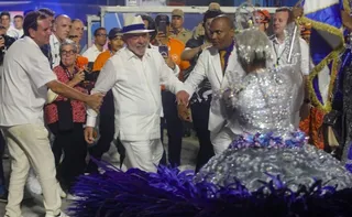 Imagem ilustrativa da imagem Escola que homenageou Lula no carnaval do Rio é rebaixada; veja como foi o desfile