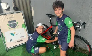 Imagem ilustrativa da imagem Escolinha de Triathlon incentiva cuidado com objetos e ambiente organizado