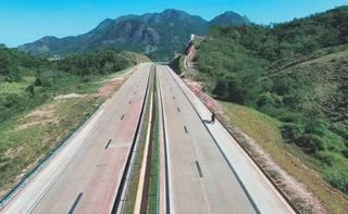 Imagem ilustrativa da imagem Especialistas defendem maior limite de velocidade no Contorno do Mestre Álvaro