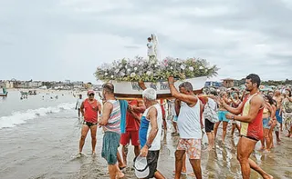 Imagem ilustrativa da imagem Festa das Canoas com feira e shows em Marataízes