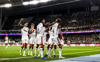 Imagem ilustrativa da imagem Flamengo vence Botafogo com direito a golaço de Léo Pereira para Ancelotti