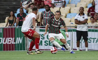 Imagem ilustrativa da imagem Fluminense sobra, vence o Bangu e pega o Vasco na semifinal do Carioca