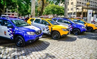 Imagem ilustrativa da imagem Foragido por homicídio é detido dentro de ônibus em Vitória