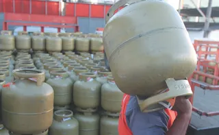 Imagem ilustrativa da imagem Governo Federal avalia auxílio para conter impacto do petróleo no preço do gás