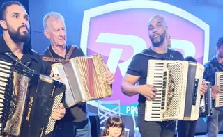 Imagem ilustrativa da imagem Grupo de dança com inspiração portuguesa na Capital Estadual do Sanfoneiro