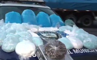 Imagem ilustrativa da imagem Guarda Municipal apreende 70 kg de drogas em casa na Serra e detém três suspeitos