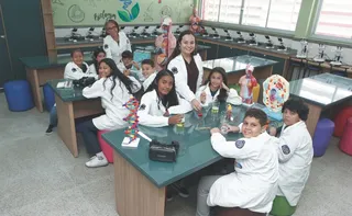 Imagem ilustrativa da imagem “Investigadores da Ciência”: projeto leva alunos a explorar laboratório na Serra