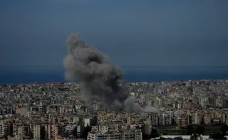 Imagem ilustrativa da imagem Israel volta a atacar o Irã e o Líbano; EUA dizem que bombardeios vão aumentar