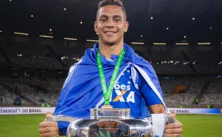 Imagem ilustrativa da imagem Jogador é preso em bloco de Carnaval de BH um dia após enfrentar Atlético