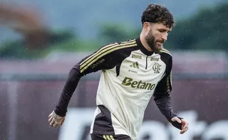 Imagem ilustrativa da imagem Léo Pereira vibra com a primeira convocação para a Seleção Brasileira