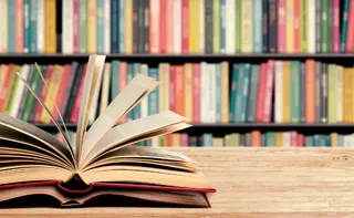 Imagem ilustrativa da imagem Livros de mistério e romance em sorteio para assinantes de A Tribuna