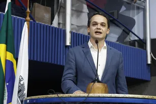 Imagem ilustrativa da imagem Lorenzo Pazolini não desistiu da federação?