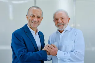 Imagem ilustrativa da imagem Lula confirma Helder candidato ao governo do Estado